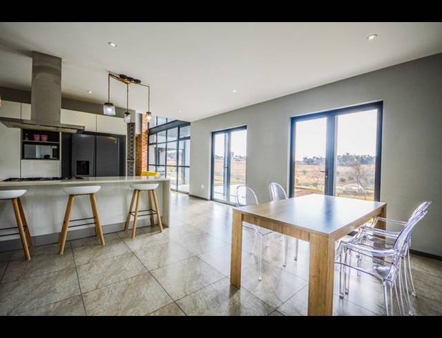 4 BEDROOM PROPERTY TO RENT IN COPPERLEAF ESTATE